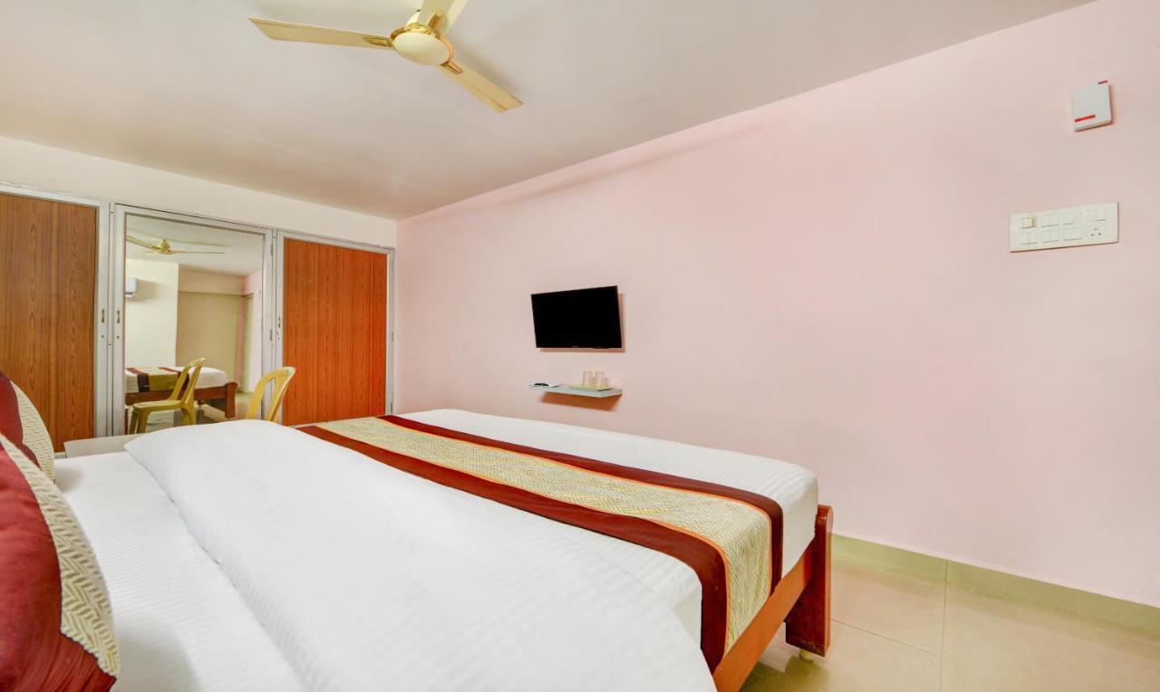 Hotel Sal Inn - Near Airport Ченнаї Екстер'єр фото