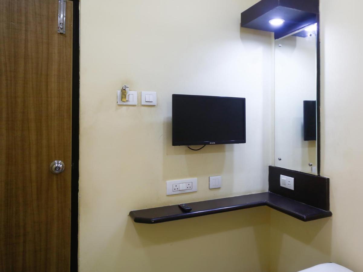 Hotel Sal Inn - Near Airport Ченнаї Екстер'єр фото